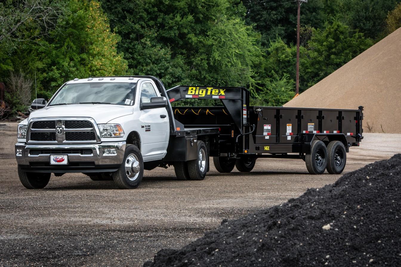 2024 Big Tex Heavy Duty Tandem Axle Gooseneck Dump Trailer 83”x 16’ w/ combo gate, spare tire mount, 6’ slide in ramps, tarp kit.  BLACK image 4