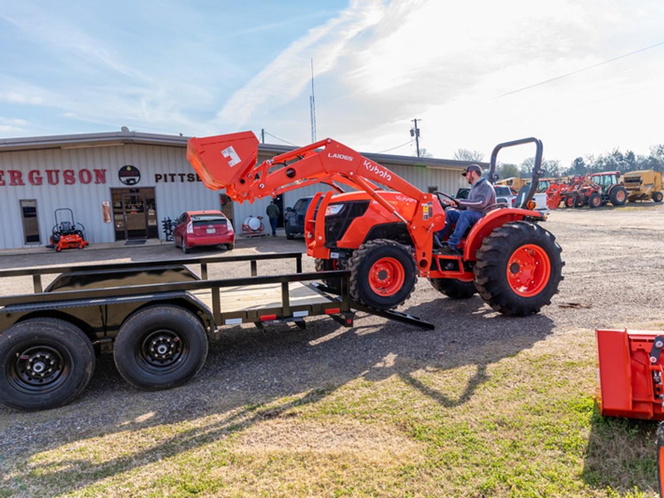 2024 Big Tex Heavy Duty Tandem Axle Pipe Top Utility Trailer 83”x 20’ w/ 4’ slide out ramps, spare tire mount, and dual brake axles. image 4