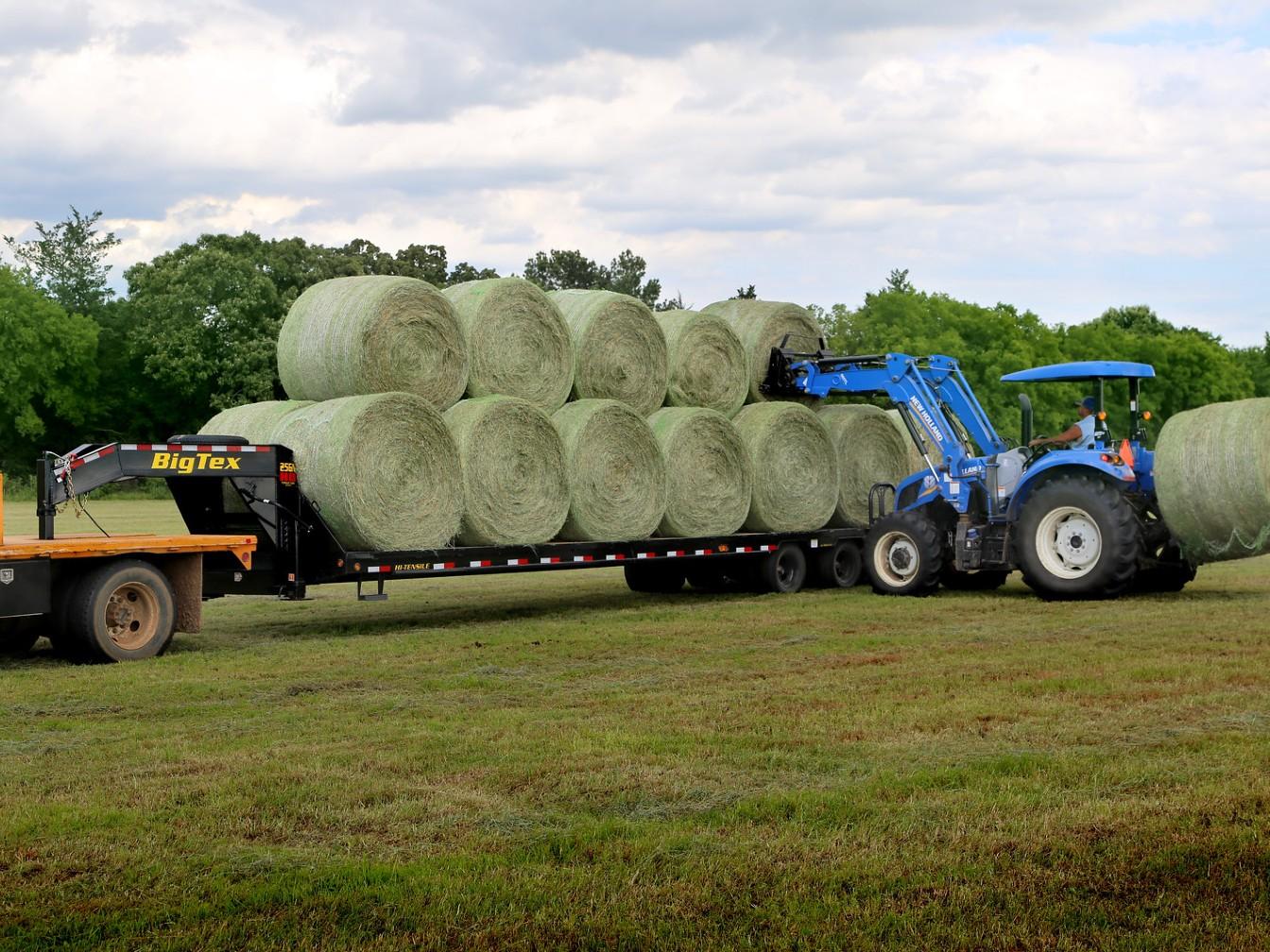 Big Tex 25GN 25,900# GVWR 12K Axles 35ft (30ft deck + 5ft dovetail) HD Adjustable Suspension, Mega Ramps, Dual Two Speed Jacks, Sliding Winch Track, Loading Lights image 6