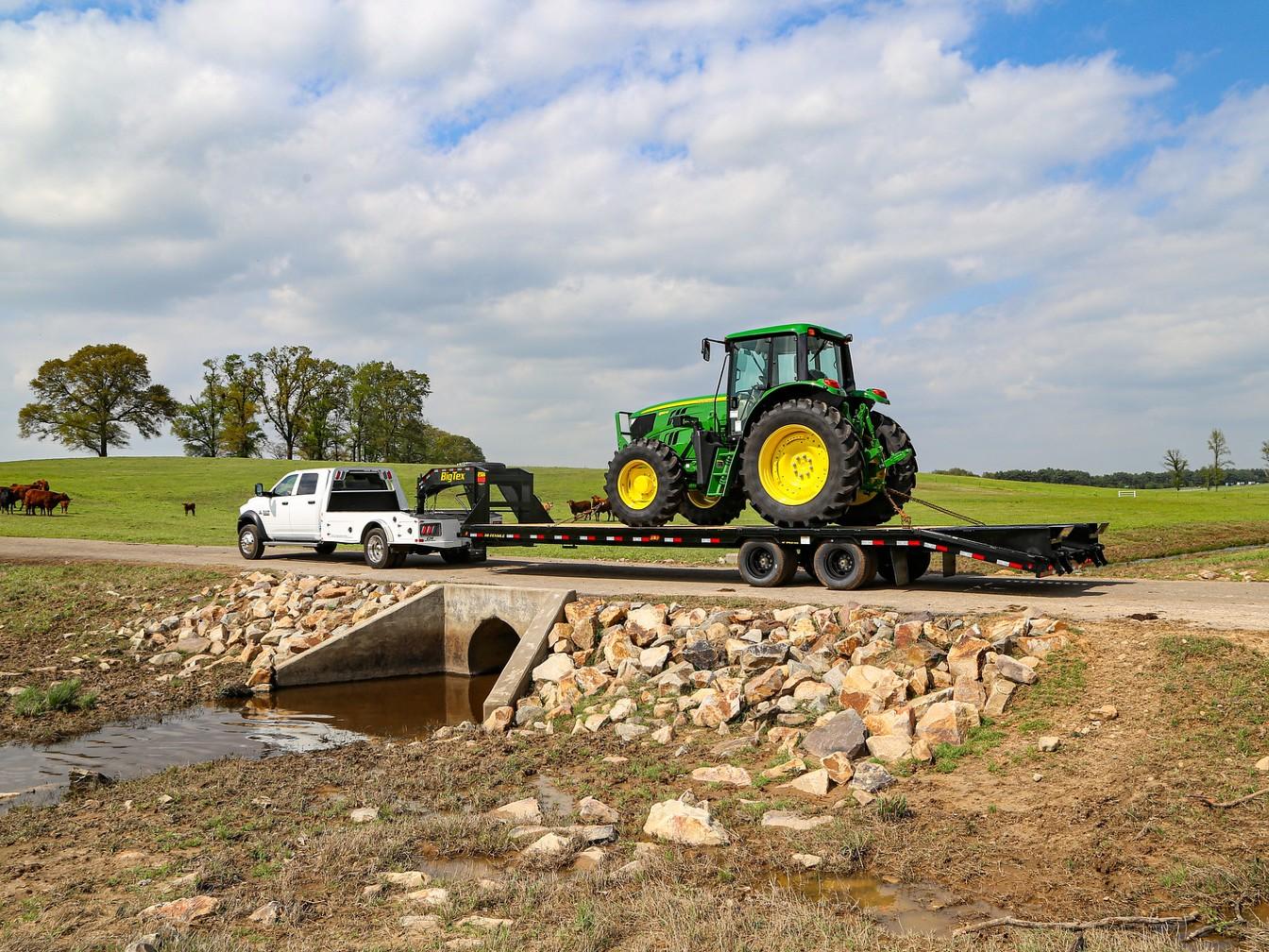 Big Tex 25GN 25,900# GVWR 12K Axles 35ft (30ft deck + 5ft dovetail) HD Adjustable Suspension, Mega Ramps, Dual Two Speed Jacks, Sliding Winch Track, Loading Lights image 9