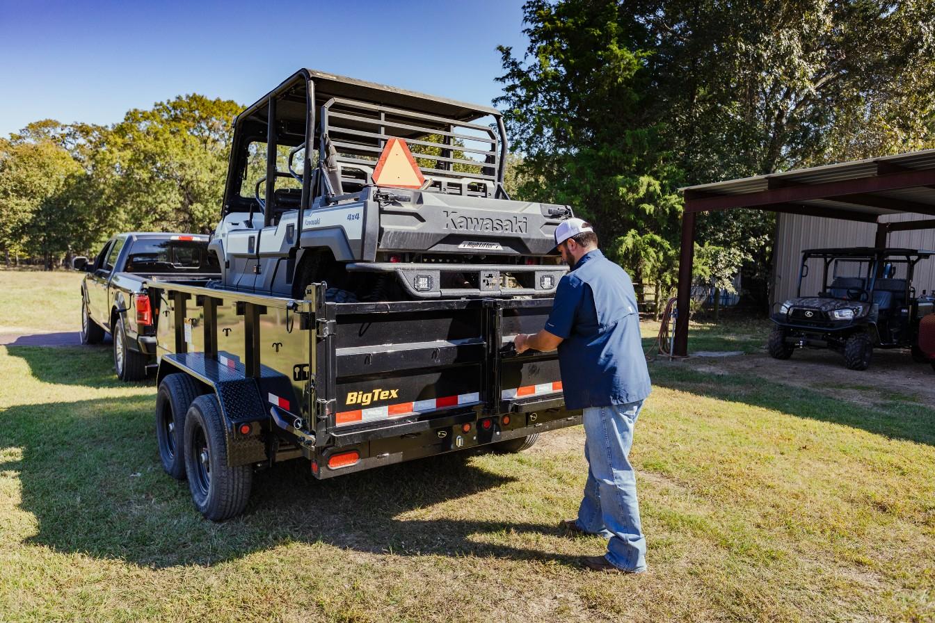 2024 Big Tex 12SR – Pro Series Tandem Axle Single Ram Dump Trailer 83”x 12” w/ combo gate, spare tire mount, 6’ slide in ramps – Black image 6