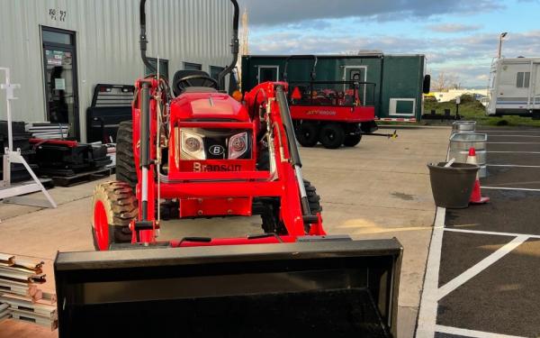 Branson 2515R with BL150 Front End Loader
