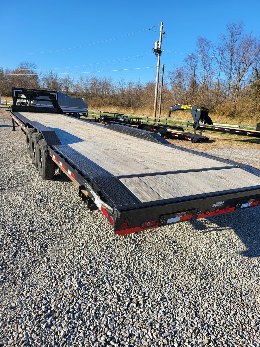 USED LOAD TRAIL 40′ GN LOW BOY FLATBED image 1