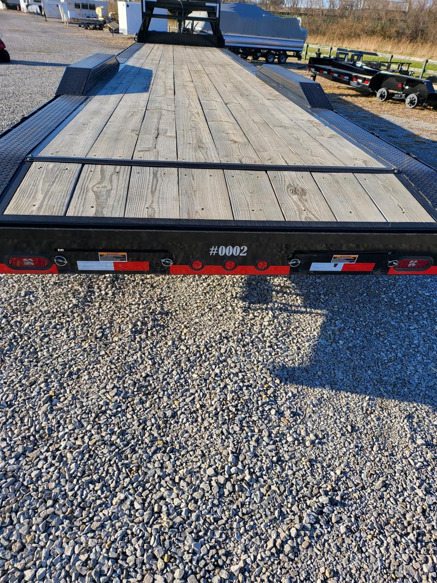 USED LOAD TRAIL 40′ GN LOW BOY FLATBED image 4