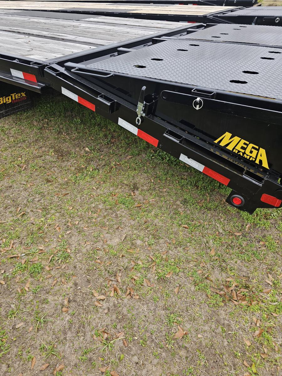 Big Tex 25GN, Gooseneck, 102" x 40', 25.9K, Dovetail, Mega Ramps