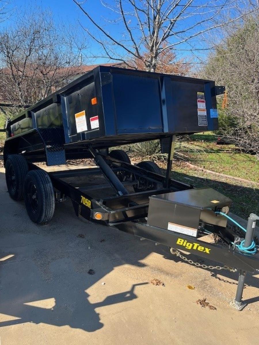 ***ON CLEARANCE*** Big Tex 70SR-10-5WDD (60″W x 10’L, Tandem Axle Single Ram Dump, Single Cylinder Lift, Power Up/Power Down, Stake Pocket for Bolt-on Spare Tire Mount, Tarp Not Included) image 1