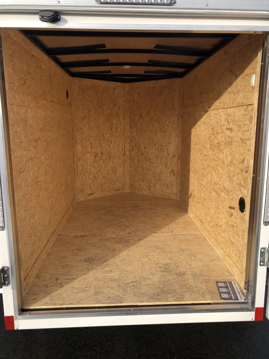 LP11 5X8 JOURNEY SE FLAT TOP SLOPED VNOSE ENCLOSED 3K Image 3
