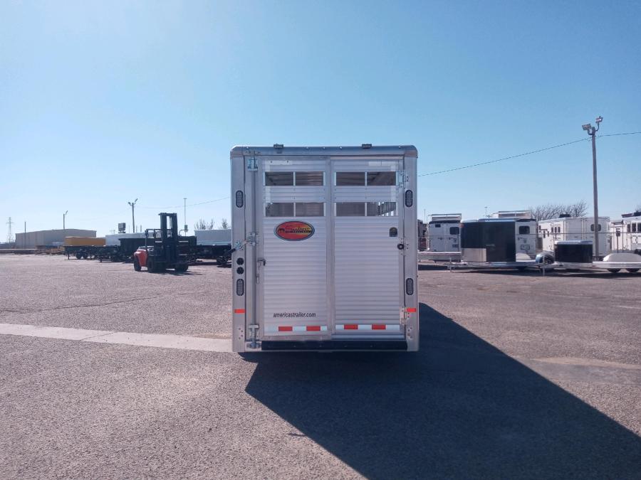 2024  Rancher 24′ Gooseneck Stock Trailer by Sundowner image 1