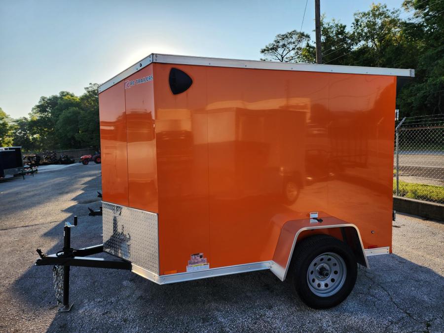 RDLX 5 x 8 SA, V-Nose, Double Rear Doors, Screw less Exterior, Rear Spoiler image 0