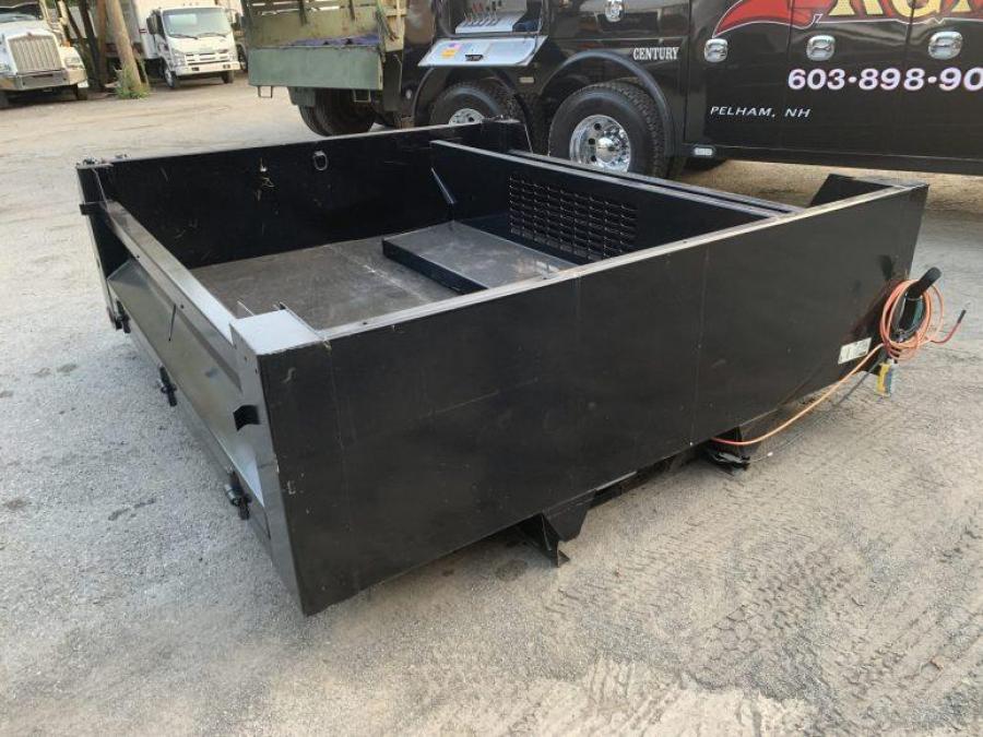 CMTB  CM DB-WTB DUMP 9 W/HOIST image 0