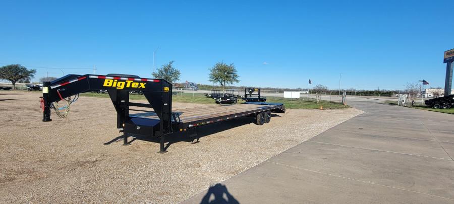 2024 Big Tex 14GN-25D5A-MRBK 15,900# (102″x20’+5’) Single Wheel Tandem Axle Gooseneck, 5’Cleated Dovetail W/5’Double Hinged, Spring Assisted Flip-Over MEGA RAMPS image 1
