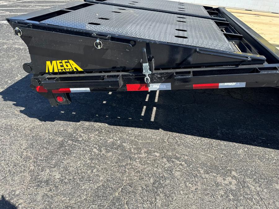 Big Tex 14GN, Gooseneck, 102″ x 25′, 15.9K, Dovetail, Mega Ramps image 1