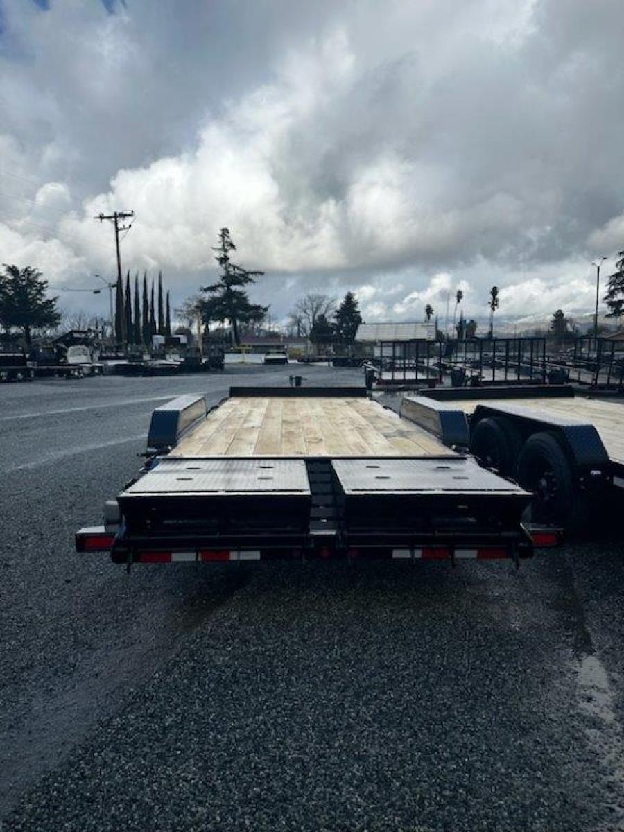 Big Tex 14EH, Equipment, 83″ x 18′, 15.4K, Dovetail, Mega Ramps, X-Series image 0