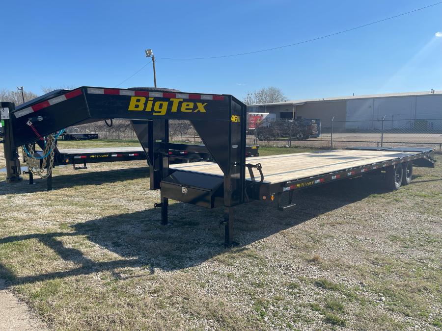 2024 Big Tex 14GN-30D5A-MRBK 15,900# (102″x25’+5’) Single Wheel Tandem Axle Gooseneck, 5’Cleated Dovetail W/5’Double Hinged, Spring Assisted Flip-Over MEGA RAMPS image 1