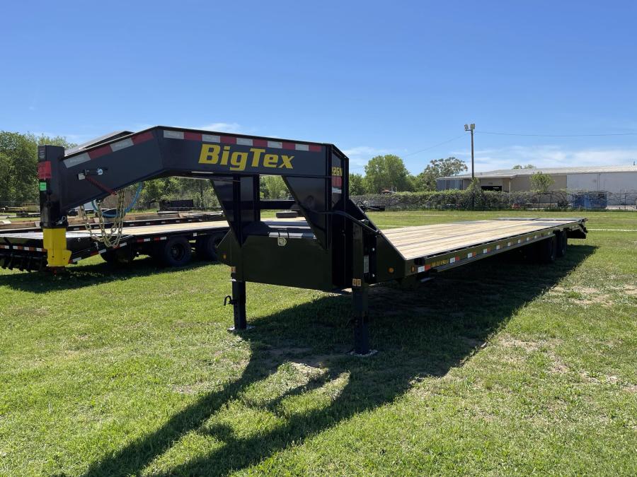 2024 Big Tex 22GN-33D5A-MRBK 23.9K (102″x28’+5’) Dual Wheel Tandem Axle Gooseneck, 5’Cleated Dovetail W/5’Double Hinged, Spring Assisted Flip-Over MEGA RAMPS image 1