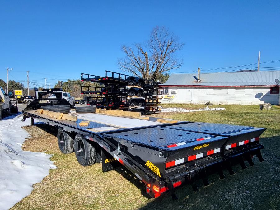 Big Tex 22GN, Gooseneck, 102″ x 35′, 23.9K, Dovetail, Mega Ramps image 0