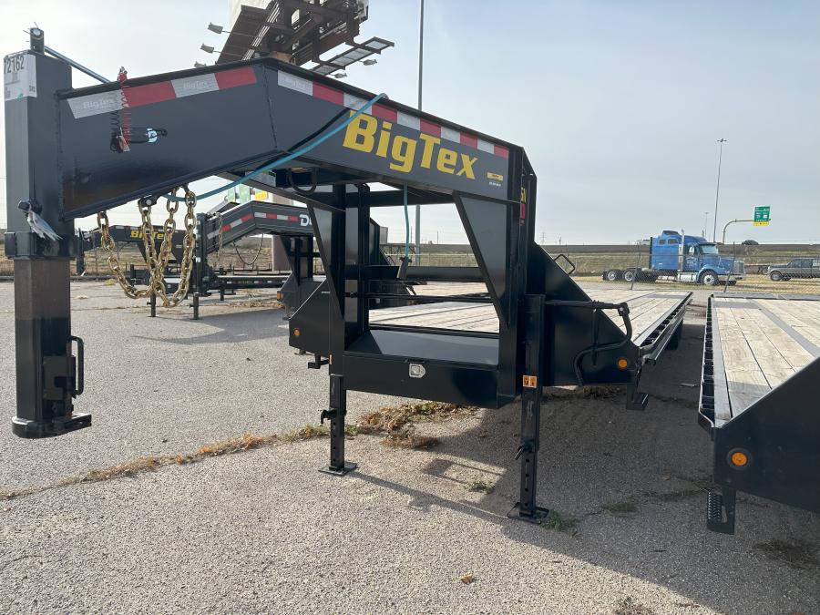 USED 2023 Big Tex 22GN Dual Tandem 10ks Gooseneck with spare tire.  102"x40' Flat with 8' Slide In Ramps Image 0