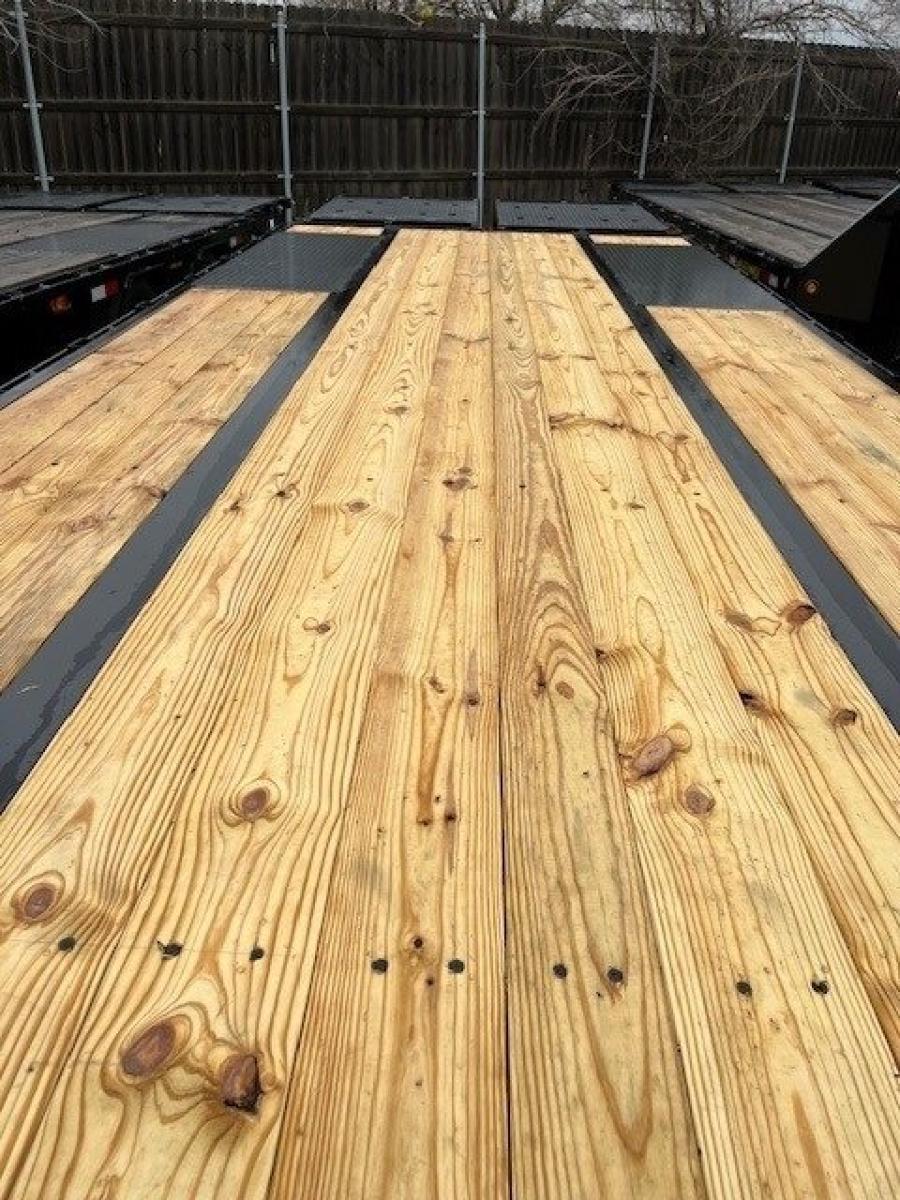 Big Tex 22GN, Gooseneck, 102″ x 30′, 23.9K, Dovetail, Mega Ramps image 3