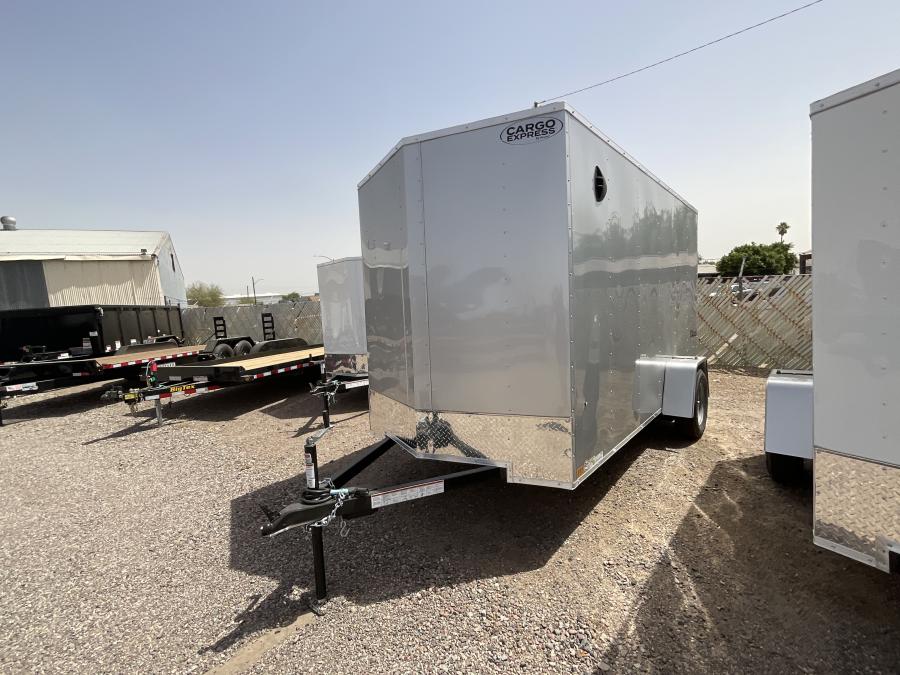 KE72 6X12 EX DLX FLAT TOP V NOSE ENCLOSED CARGO Image 0