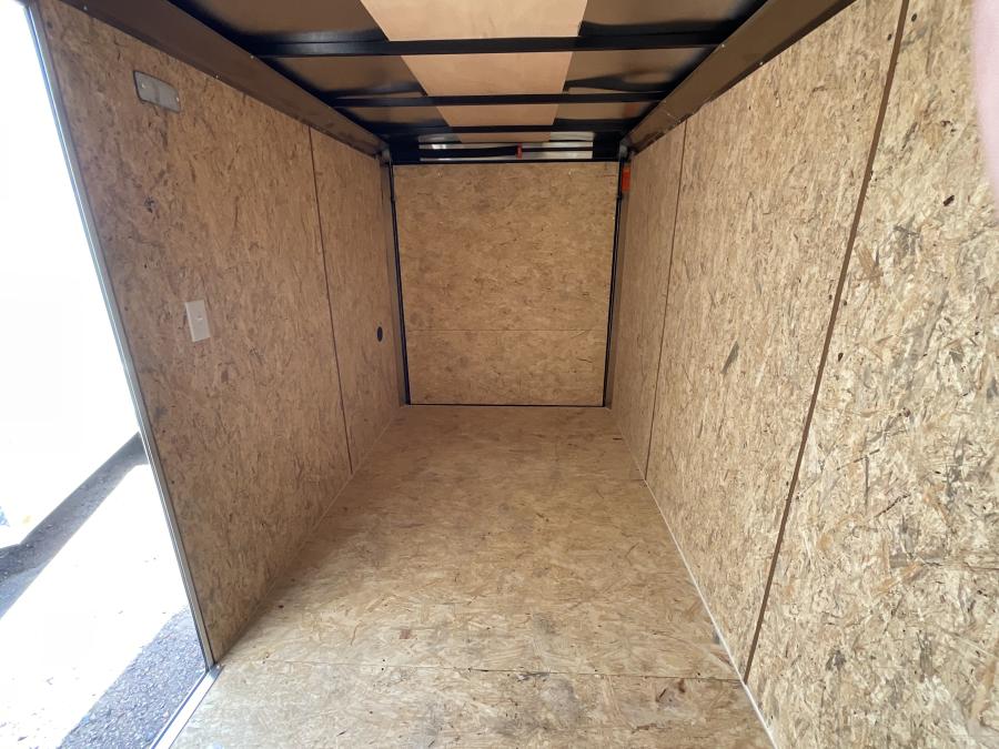 KE72 6X12 EX DLX FLAT TOP V NOSE ENCLOSED CARGO Image 1