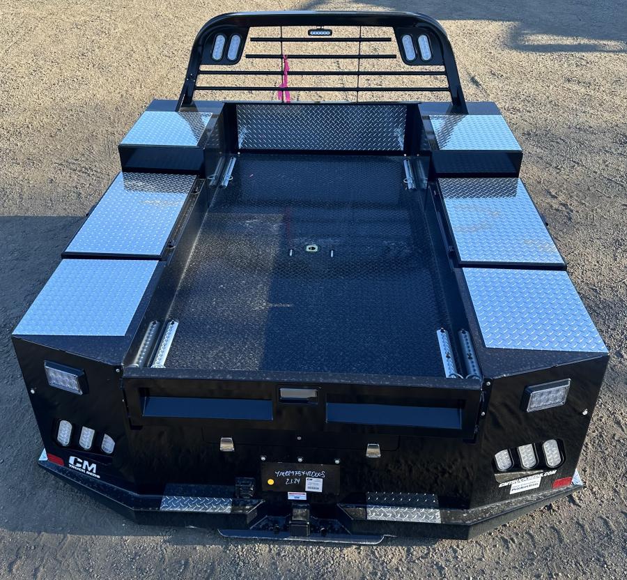 CM TM BED 86″ L X 97″ W X 57″ CA X 42″ RUNNERS Image 1