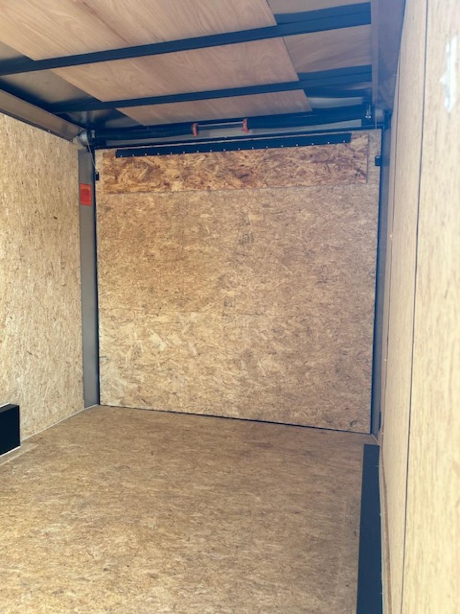 K901 ELEMENT 7.5 x 16 TA V-NOSE ENCLOSED CARGO TRAILER image 9