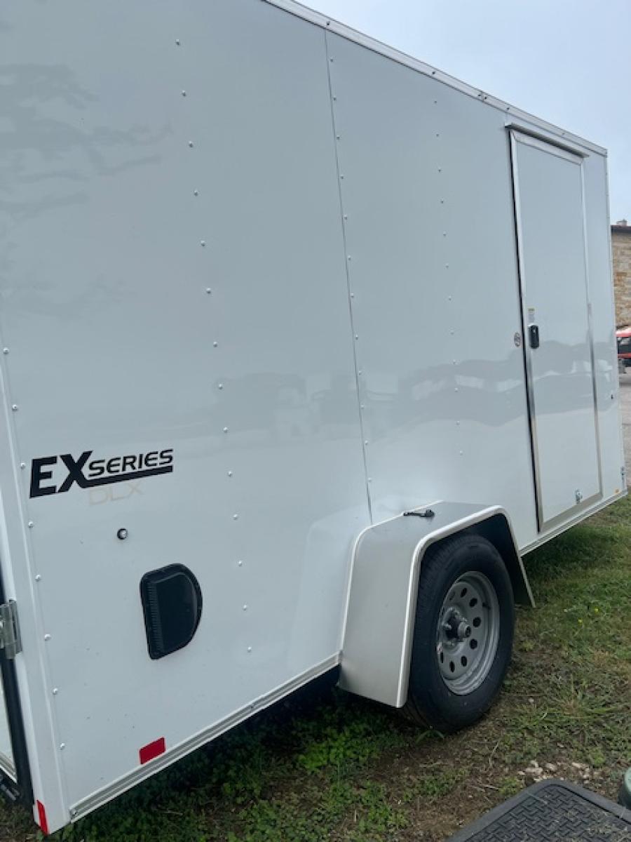 K721 CARGO EXPRESS EX DLX SLOPED VNOSE 6X12 SA ENCLOSED TRAILER Image 3