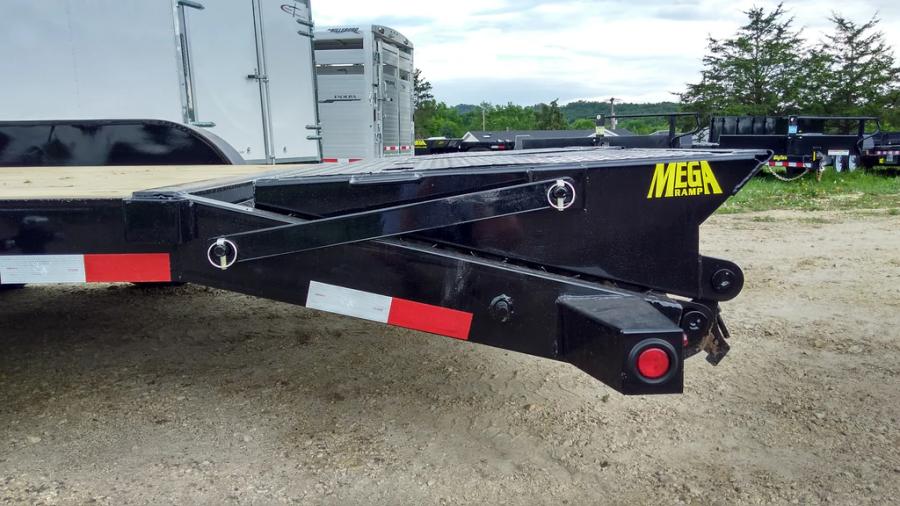 Big Tex 10ET, Equipment, 83″ x 20′, 9.9K, Dovetail, Mega Ramps image 1