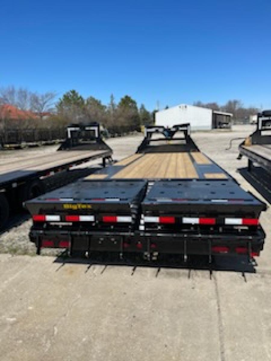 Big Tex 16GN, Gooseneck, 102" x 40', 17.5K, Dovetail, Mega Ramps Image 2