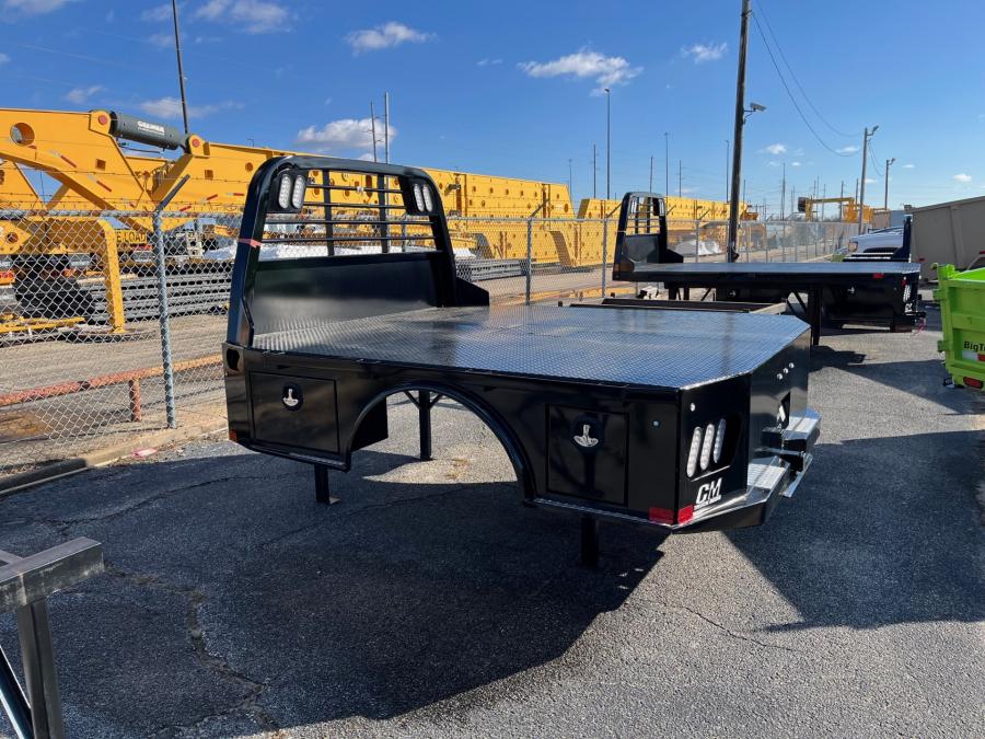 CM SK BED 86″ L X 84″ W X 57″ CA X 42″ RUNNERS Image 1