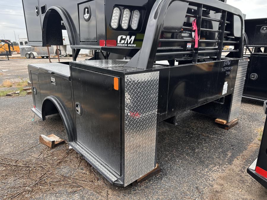 2025 CM Truck Bed TM Deluxe 86/97/57/42 OPB Tail gate and 2025 CM Truck Bed TM Deluxe 86/97/57/42 OPB Tail gate and