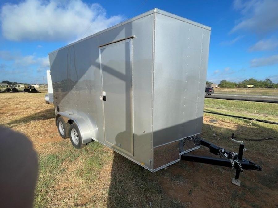 K841 7X14 INDIGO DLX FLAT TOP VNOSE ENCLOSED CARGO image 2