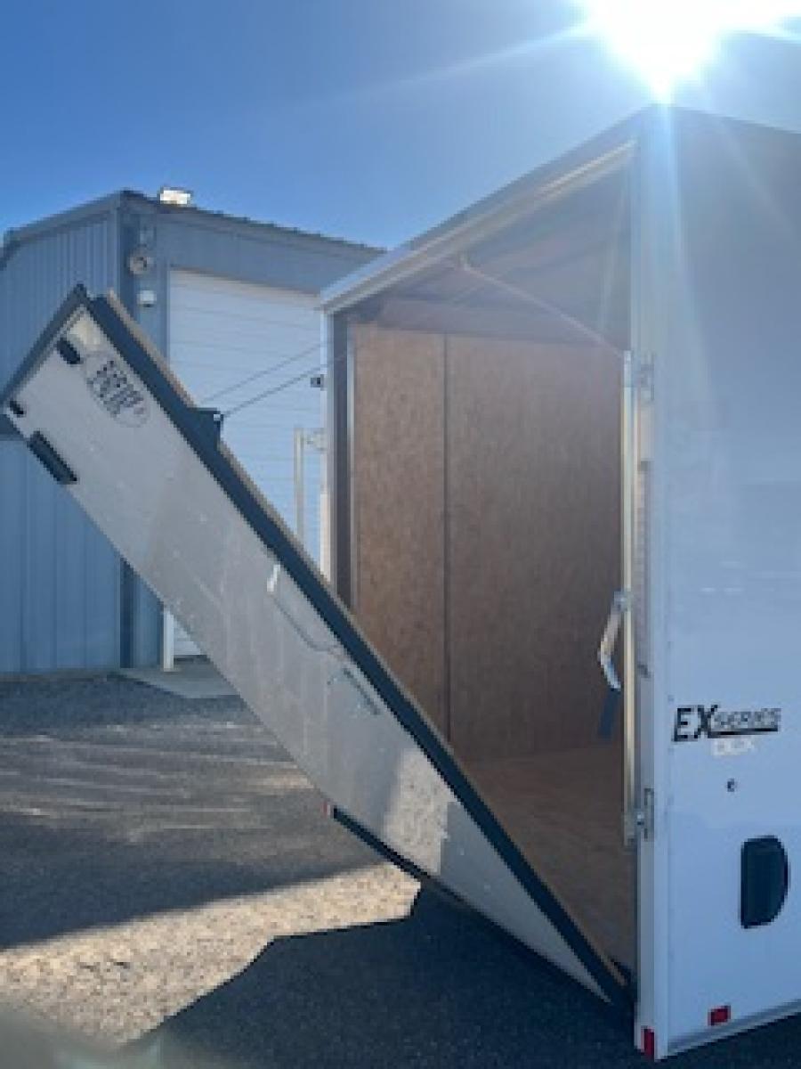 2025 Cargo Express 7X14 White DLX Flat Top V-nose Enclosed Cargo image 3