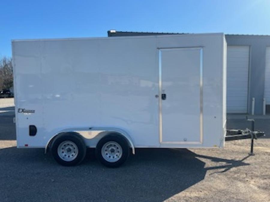 2025 Cargo Express 7X14 White DLX Flat Top V-nose Enclosed Cargo image 7