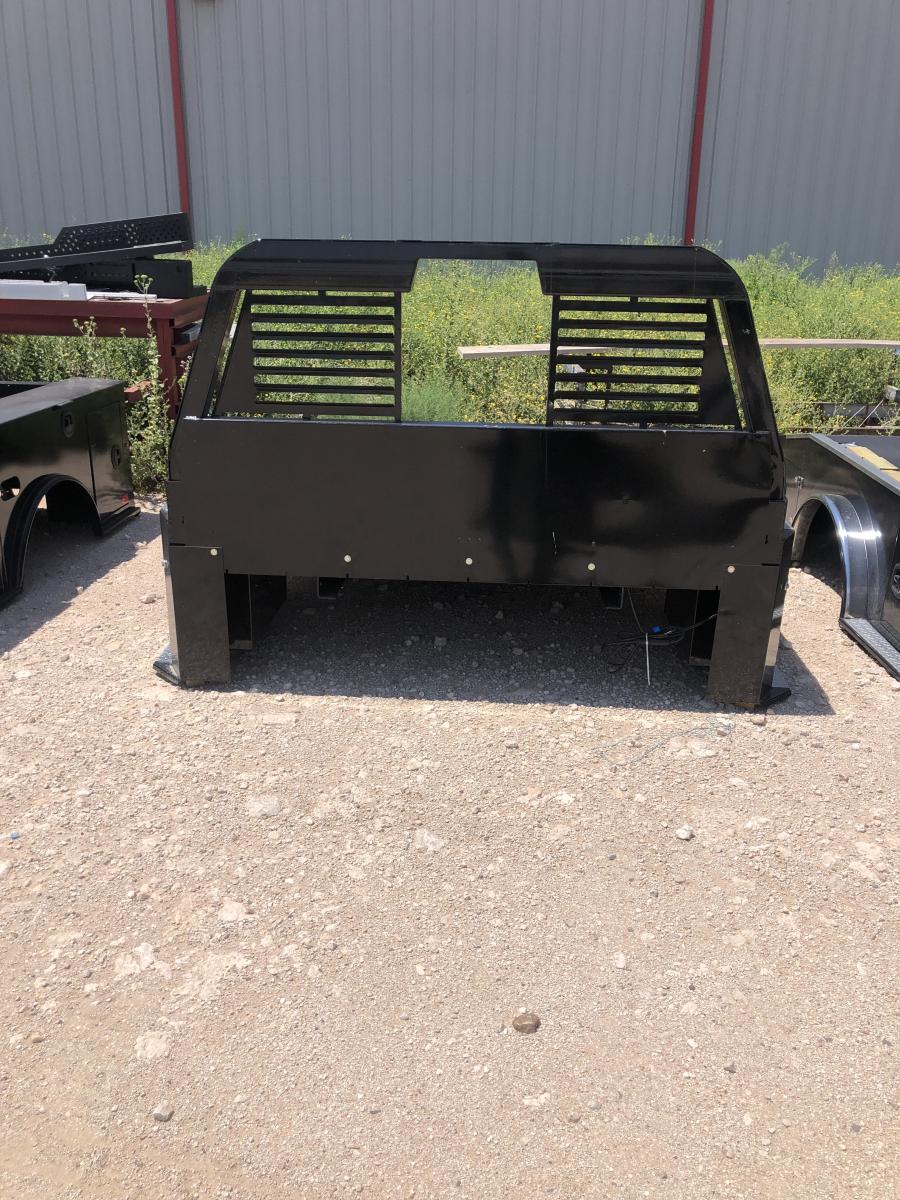 CM RD ONYX CAB CHASSIS94x94" 60CA34FW DW 4BOX Image 0