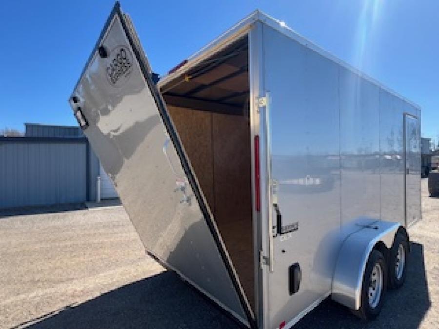 2025 Cargo Express Silver 7X16  DLX Flat Top V-nose Enclosed Cargo 7K image 3