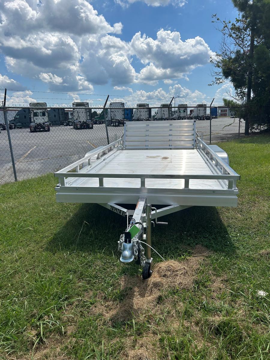 Aluma 7814 78″X172.5″ BED ES SERIES Trailer, Tandem Axle image 1
