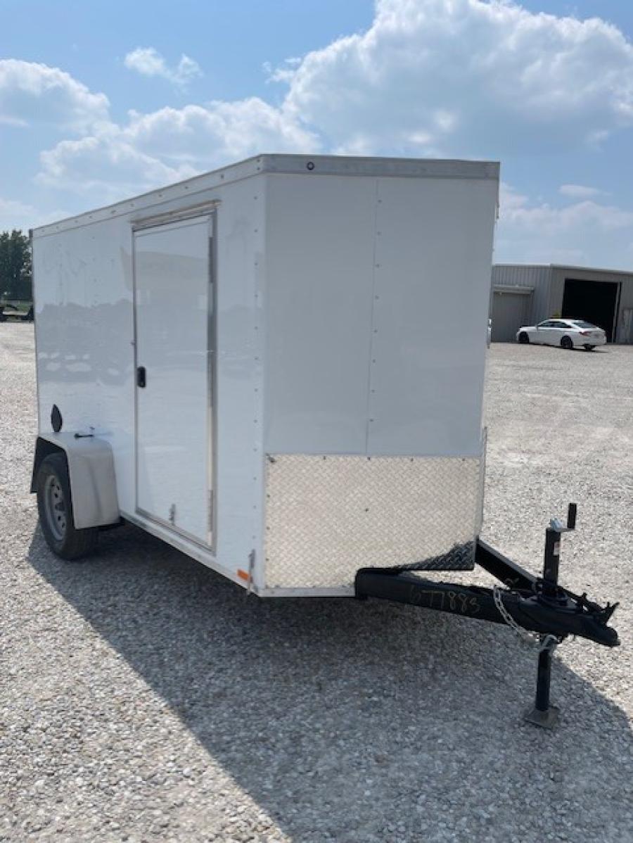 RC Trailers RWT 5 x 10 Enclosed Trailer Image 1