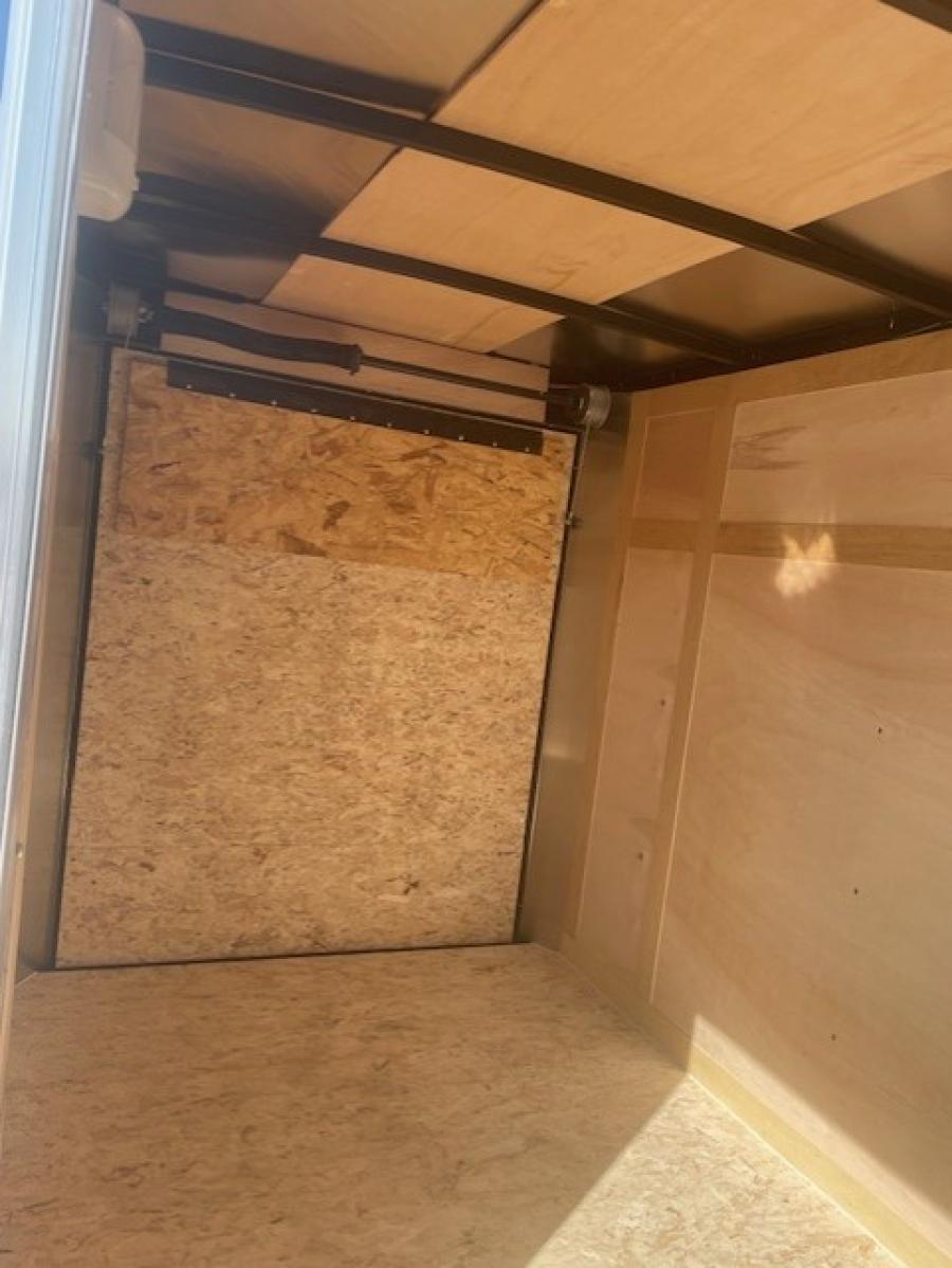 RC Trailers RWT 5 x 10 Single Axle Enclosed Trailer Image 5