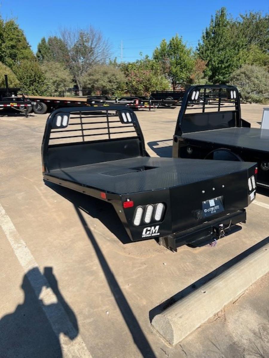 CM SK BED 86" L X 97" W X 57" CA X 42" RUNNERS Image 0