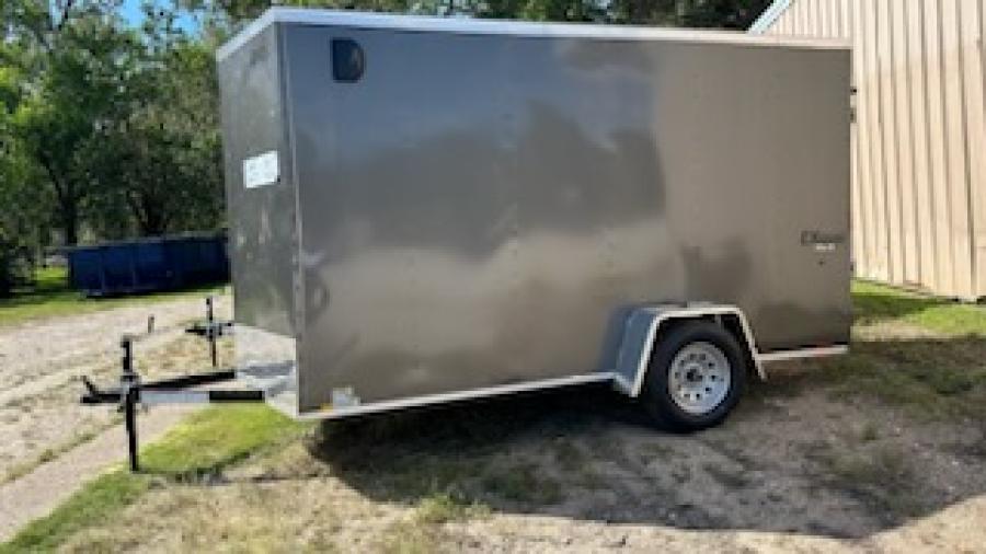 K721 CARGO EXPRESS EX DLX SLOPED VNOSE 6X12 SA ENCLOSED TRAILER Image 0