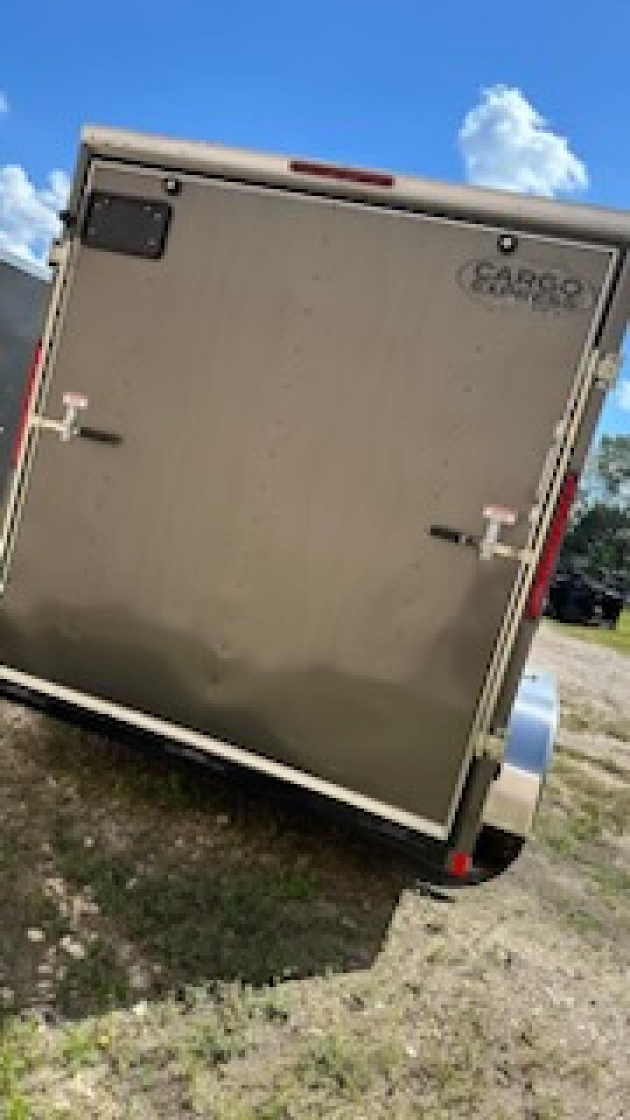 K721 CARGO EXPRESS EX DLX SLOPED VNOSE 6X12 SA ENCLOSED TRAILER Image 1