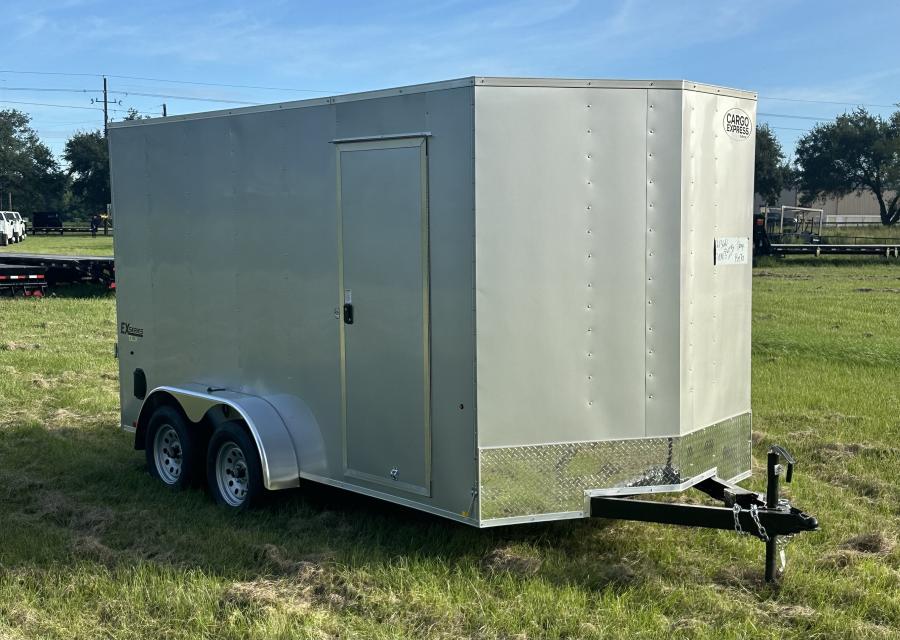 K841 7X14  DLX FLAT TOP VNOSE ENCLOSED CARGO Image 0