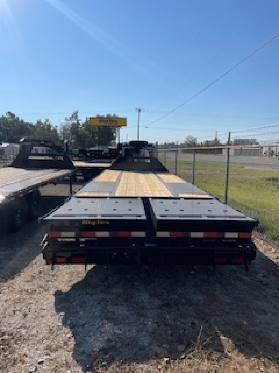 Big Tex 22GN, Gooseneck, 102" x 25', 23.9K, Dovetail, Mega Ramps Image 7