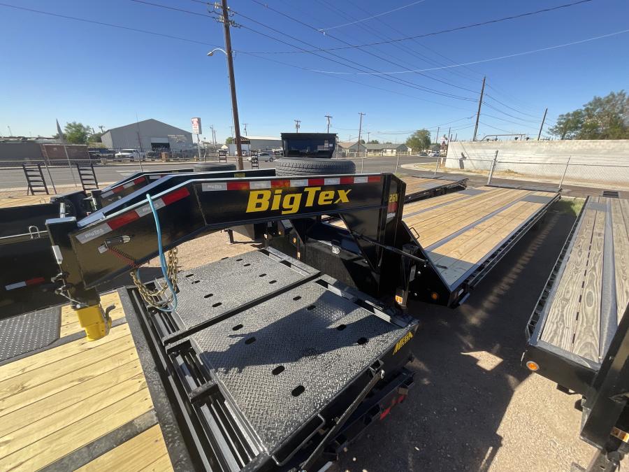 Big Tex 22GN, Gooseneck, 102" x 33', 23.9K, Dovetail, Mega Ramps Image 0