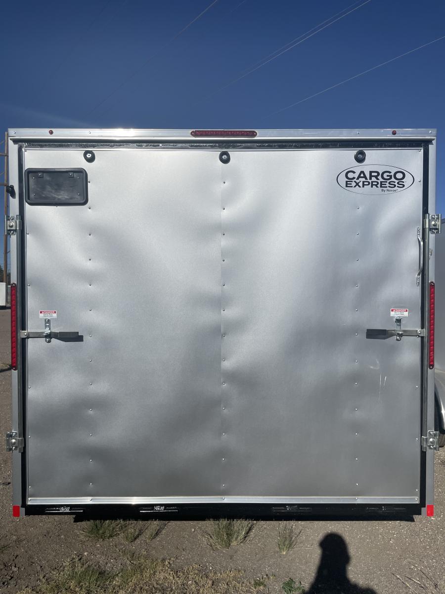 K102 85X20 10K INDIGO DLX FLAT TOP VNOSE ENCLOSED CAR HAULER Image 2