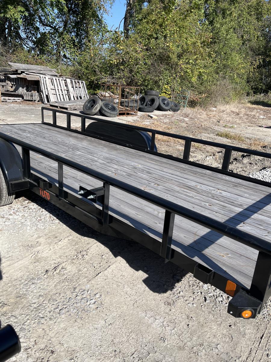 Big Tex TU70 7K TAND PIPE UTL 83"X20 4SIR SPMT BRK2 BK ORANGE LINE Image 2