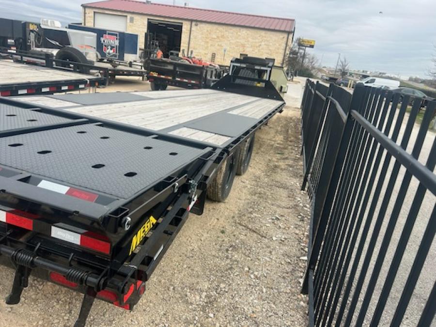 Big Tex 22GN, Gooseneck, 102″ x 30′, 23.9K, Dovetail, Mega Ramps Image 1