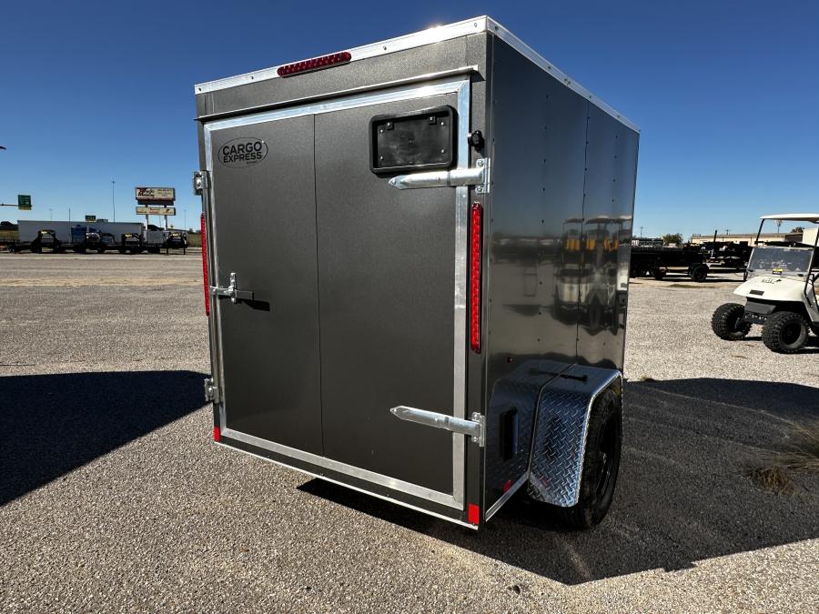 5X8  DLX FLAT TOP V NOSE Enclosed CARGO TRAILER Image 2