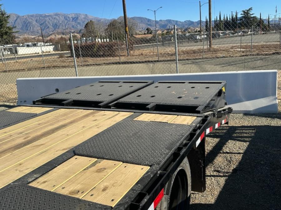 Big Tex 3XGN 102″ x 20 + 5 Super Duty Tandem Dual Wheel Gooseneck image 2